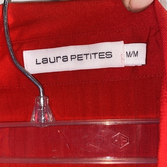 Like new Stunning Red Pleated Blouse Laura Petites - Picture 4 of 9